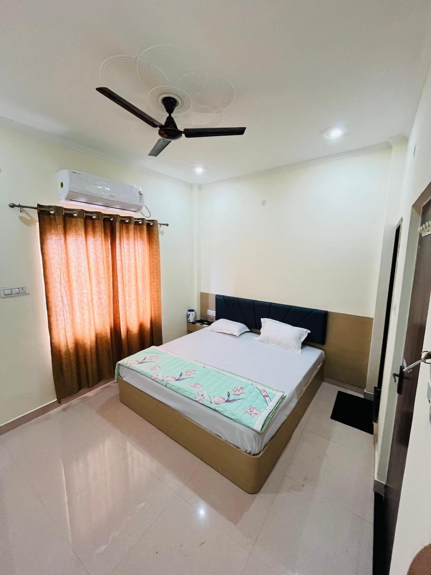 River View Paying Guest House バラナシ エクステリア 写真