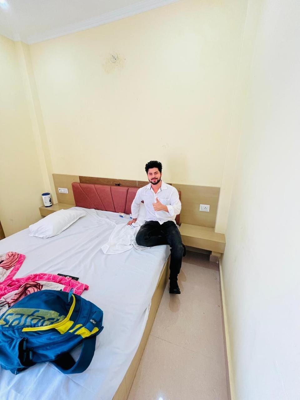 River View Paying Guest House バラナシ エクステリア 写真